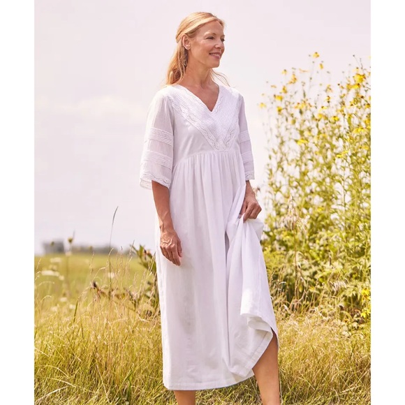 April Cornell Antoinette Elegant White Nightgown NWT - Picture 1 of 2